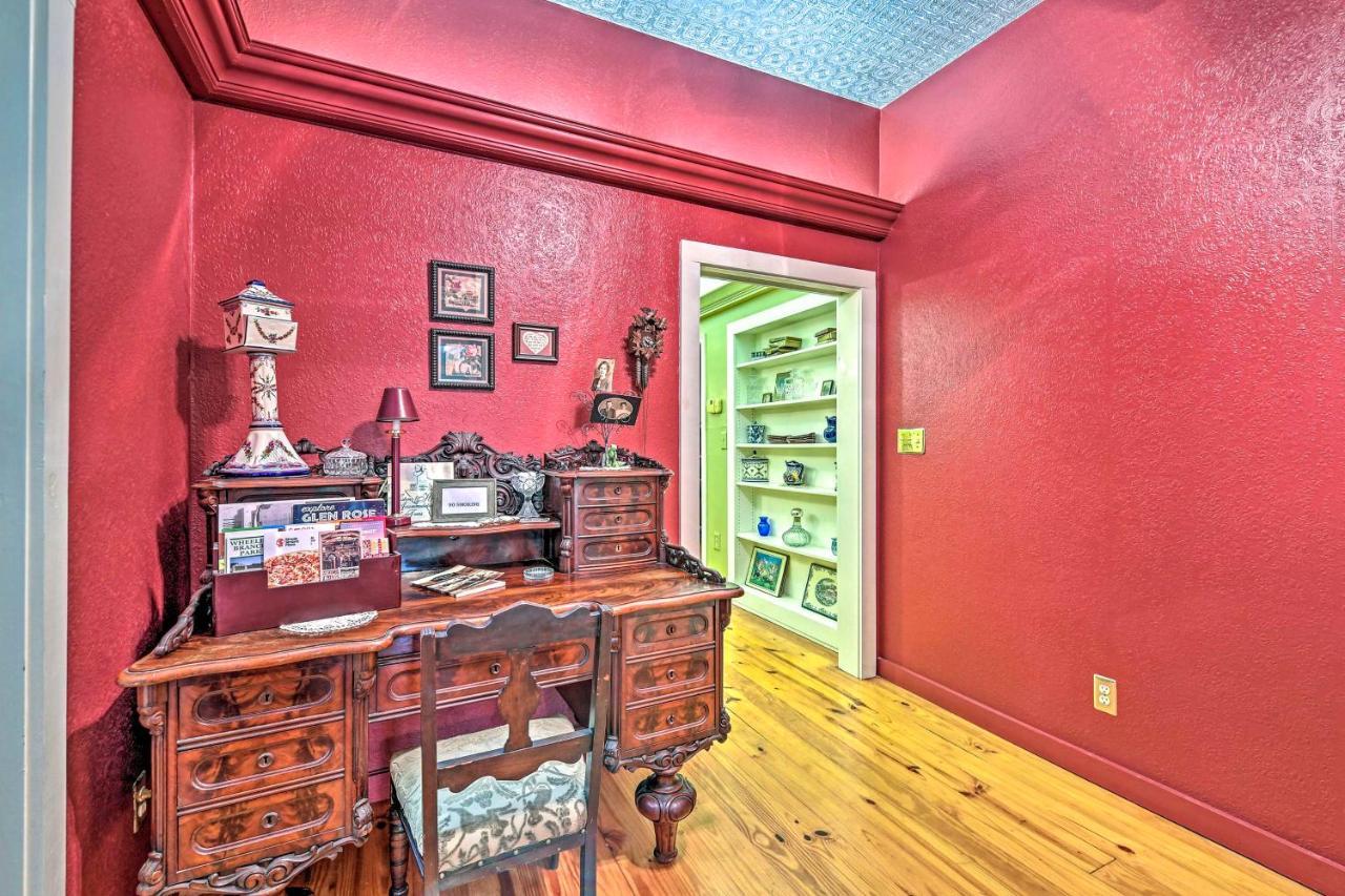 The Lilly House Historic Glen Rose Home With Porch! Экстерьер фото