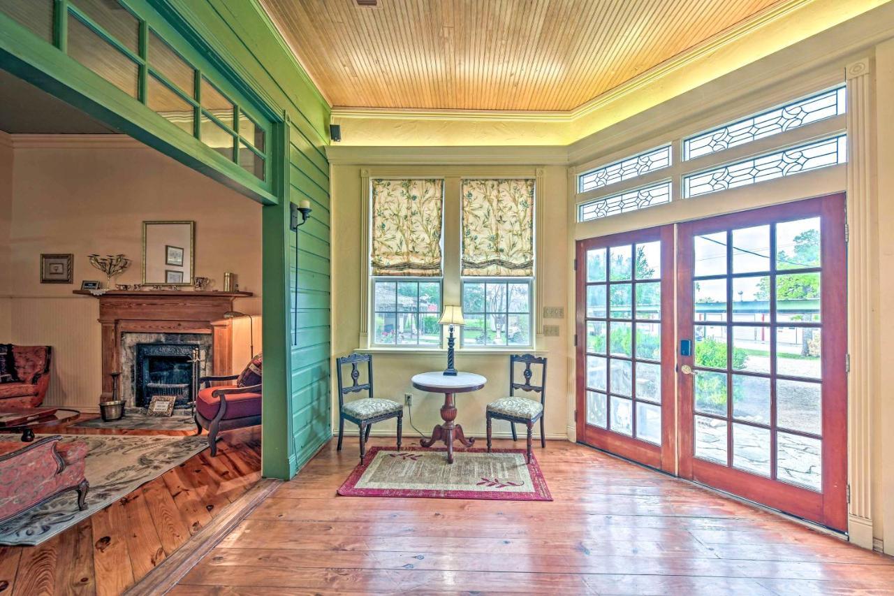 The Lilly House Historic Glen Rose Home With Porch! Экстерьер фото